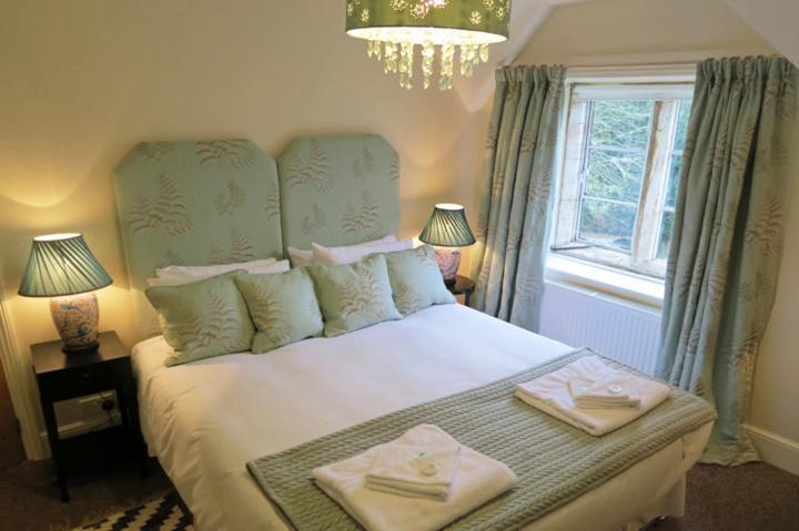 Huntsham Court Hotel Exterior photo